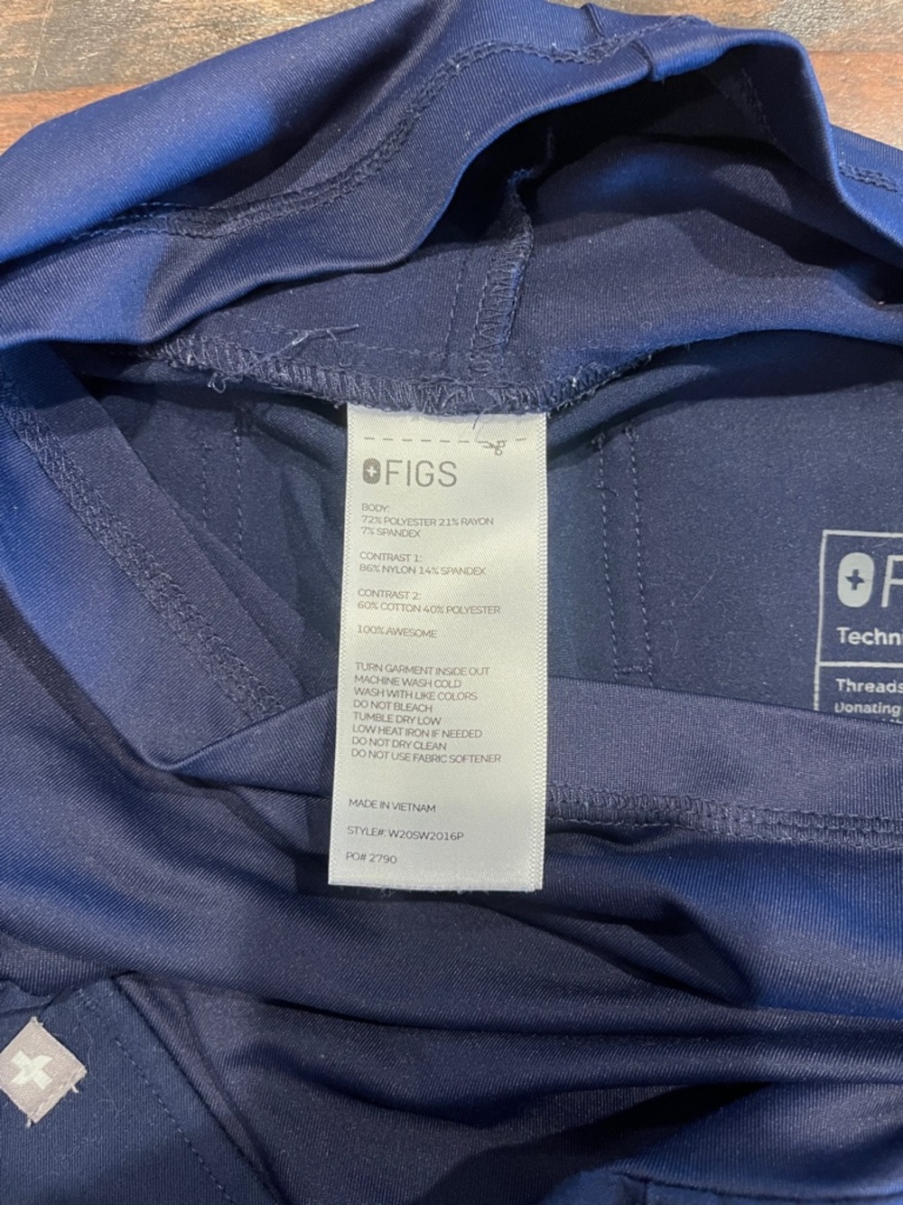 Women’s Figs Navy maternity scrub pants size s/p - Picture 3 of 4